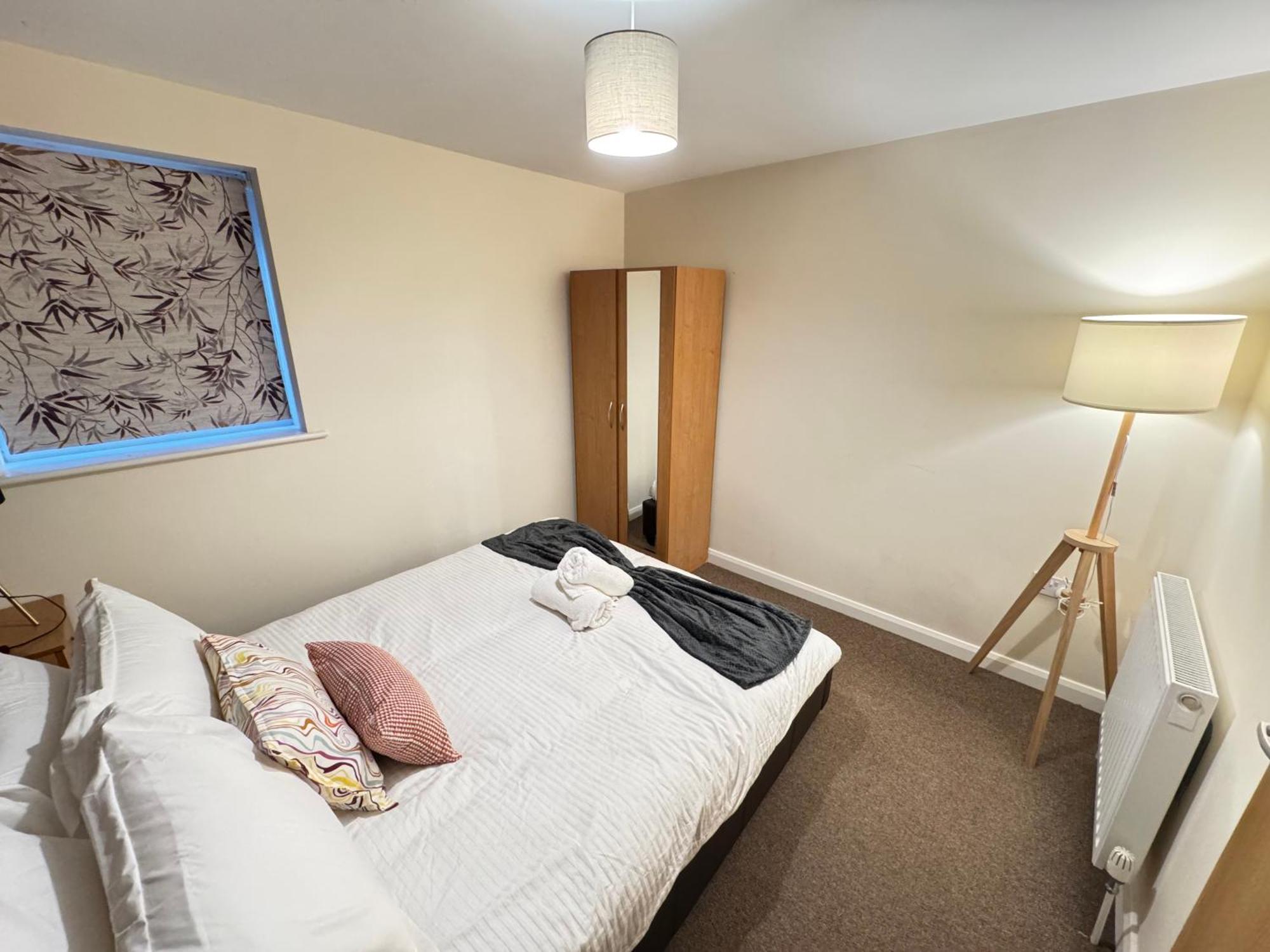 The Vogue Stay, 3 Bedrooms, 2 Bathrooms, Ideal For Jr & Oxford Hospitals, Free Carpark, Conveniently Located For Ring Road Access, 2 Miles From Oxford City Centre Easy Car & Bus Route מראה חיצוני תמונה