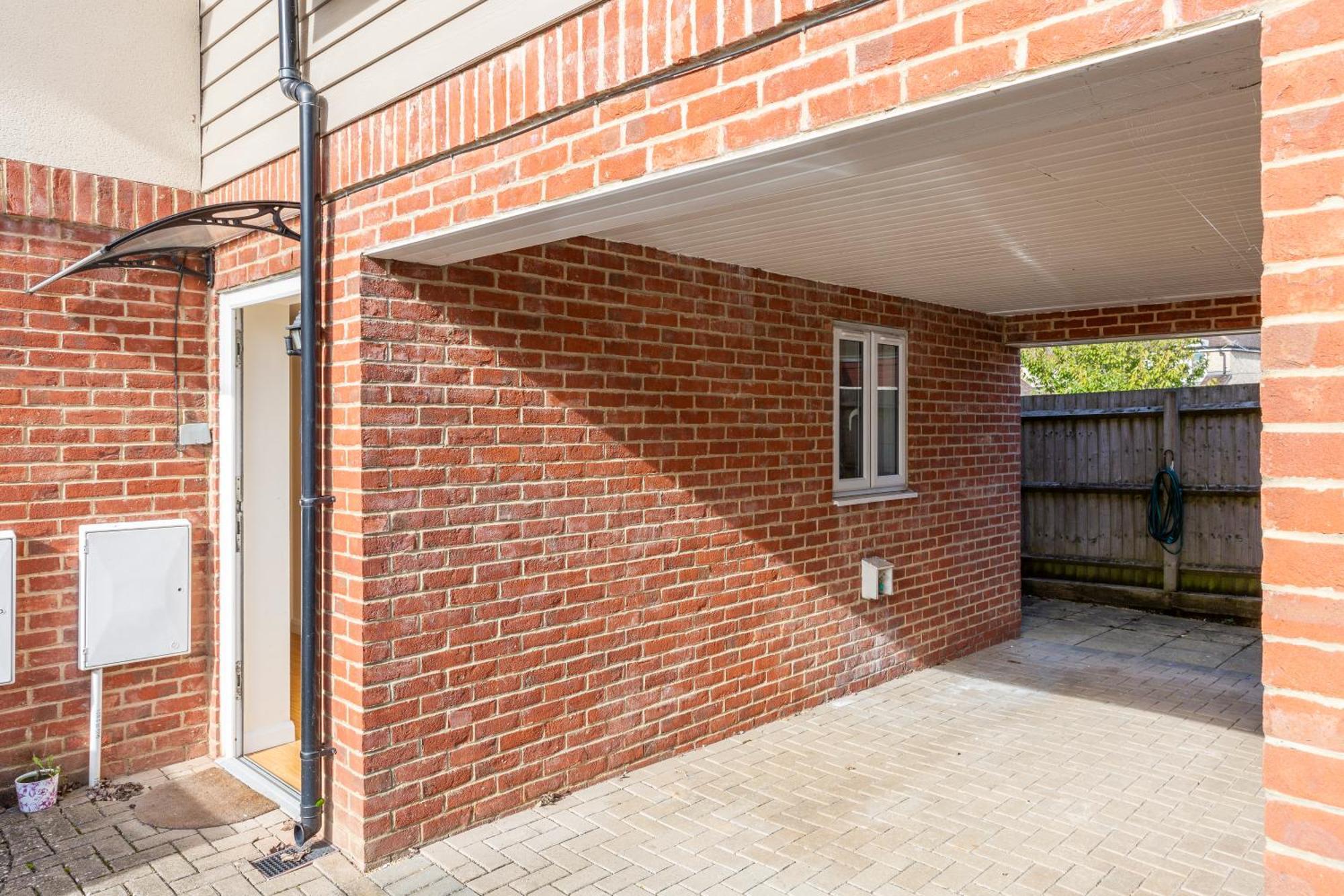 The Vogue Stay, 3 Bedrooms, 2 Bathrooms, Ideal For Jr & Oxford Hospitals, Free Carpark, Conveniently Located For Ring Road Access, 2 Miles From Oxford City Centre Easy Car & Bus Route מראה חיצוני תמונה