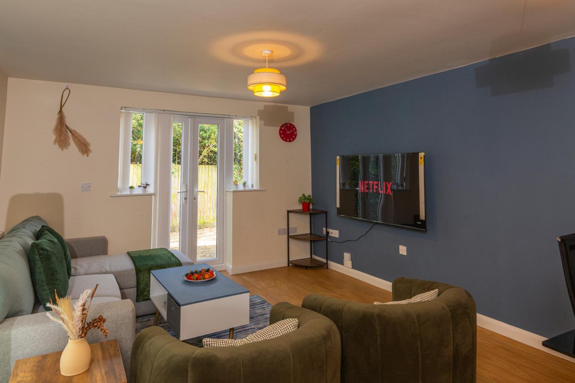 The Vogue Stay, 3 Bedrooms, 2 Bathrooms, Ideal For Jr & Oxford Hospitals, Free Carpark, Conveniently Located For Ring Road Access, 2 Miles From Oxford City Centre Easy Car & Bus Route מראה חיצוני תמונה