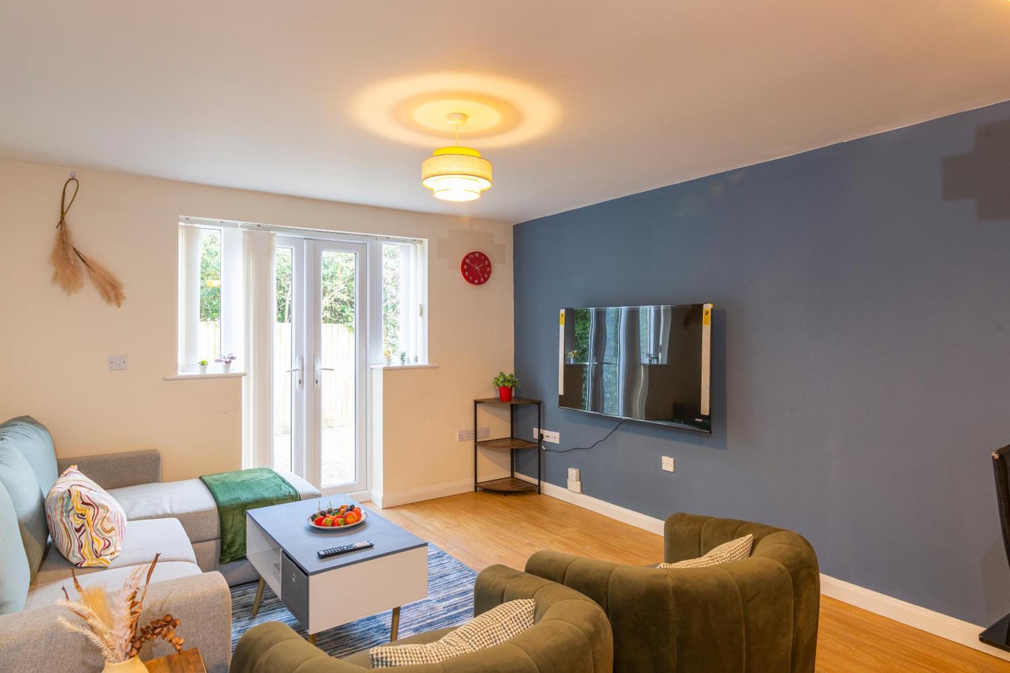 The Vogue Stay, 3 Bedrooms, 2 Bathrooms, Ideal For Jr & Oxford Hospitals, Free Carpark, Conveniently Located For Ring Road Access, 2 Miles From Oxford City Centre Easy Car & Bus Route מראה חיצוני תמונה